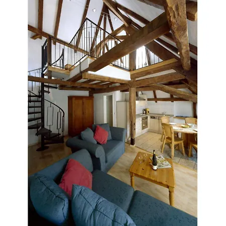 Springiersbacher Hof アパート *