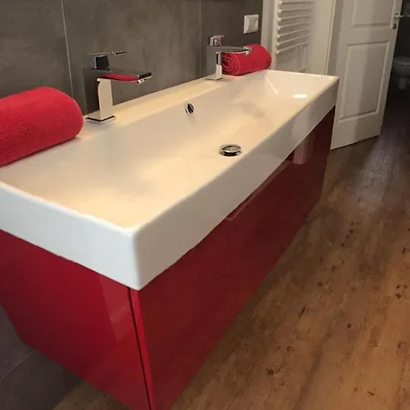 Springiersbacher Hof アパート エディガー・エラー