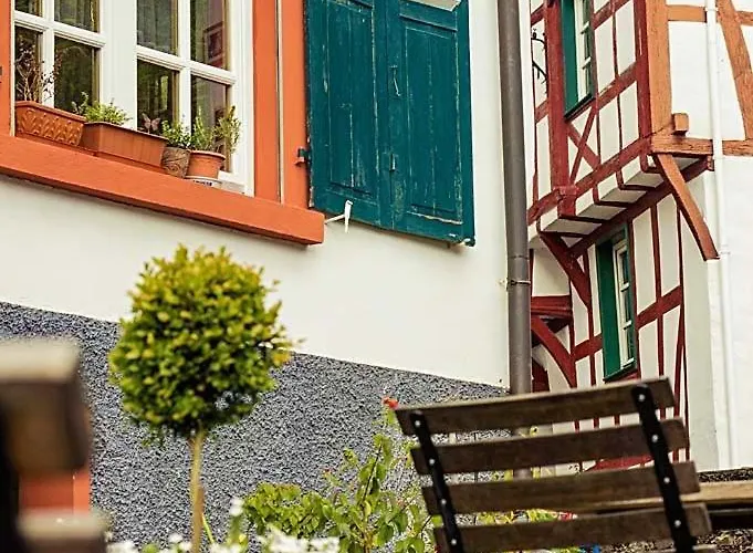 Springiersbacher Hof * Ediger-Eller